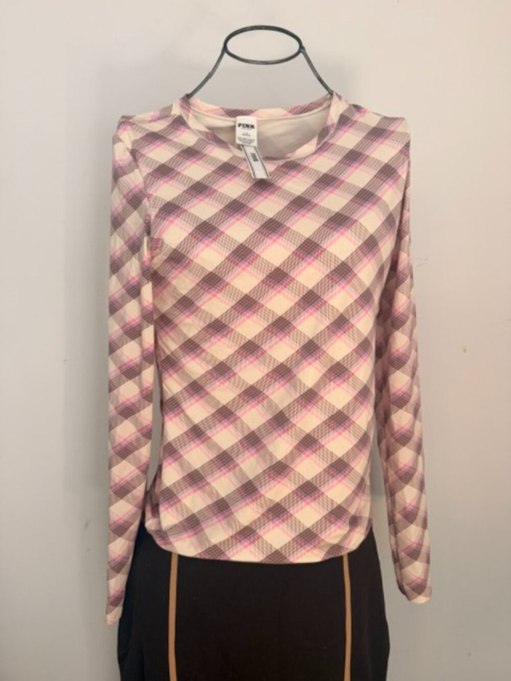 New With Tags Victoria's Secret top. Washer-safe, stretchy, soft!